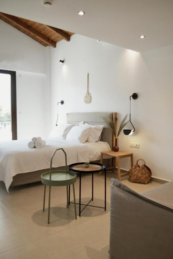 אפיטוס Iades Suites מראה חיצוני תמונה