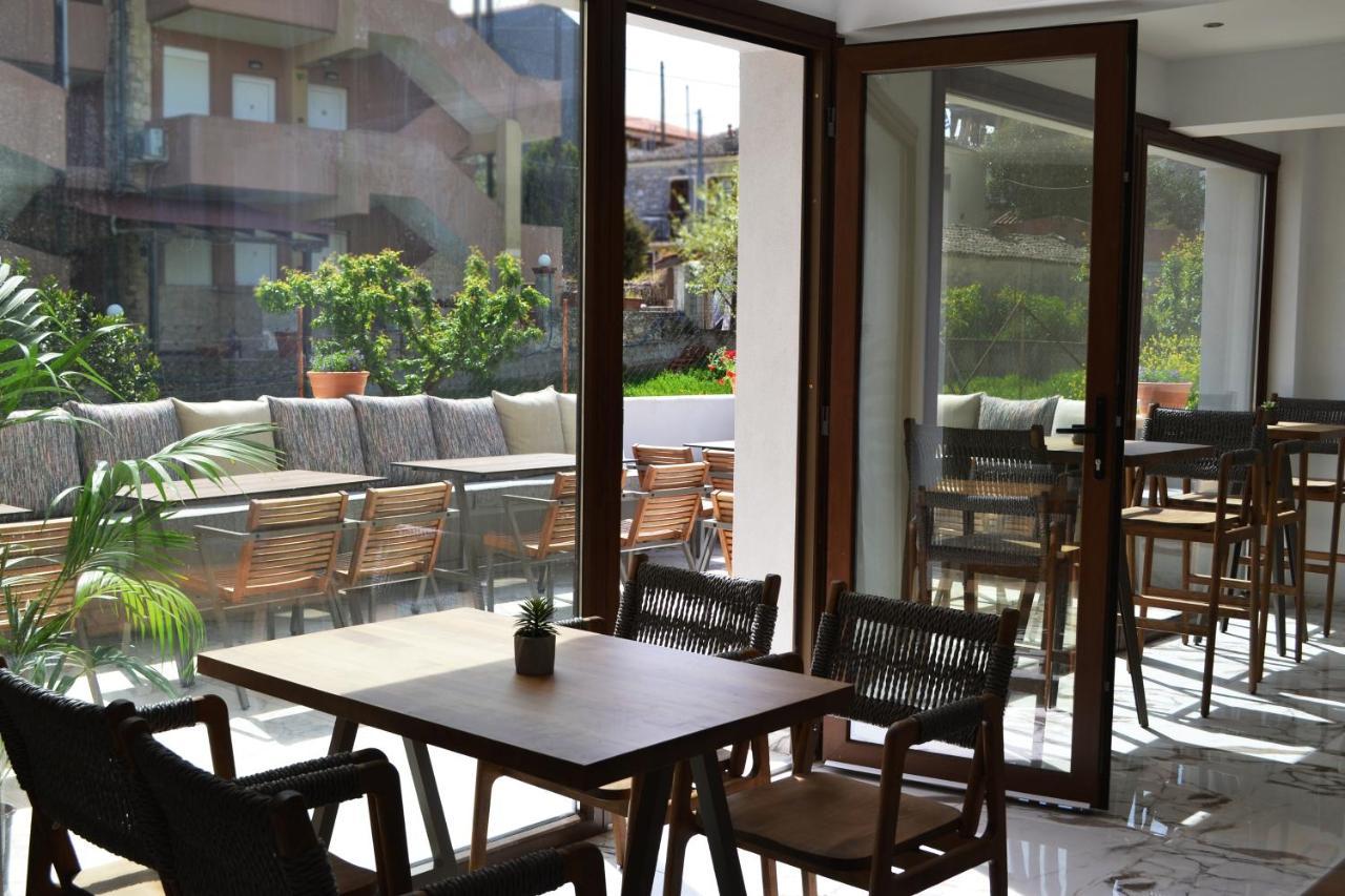אפיטוס Iades Suites מראה חיצוני תמונה