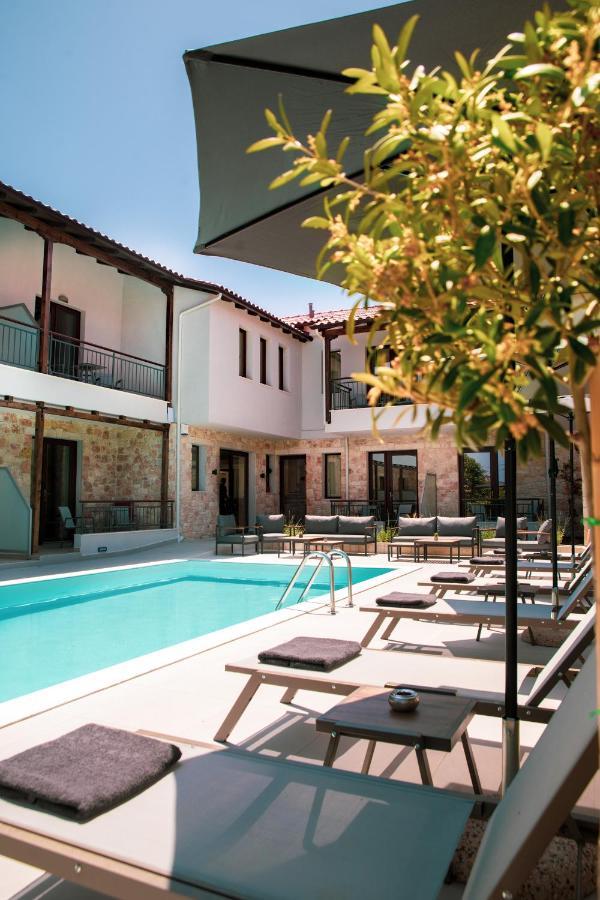 אפיטוס Iades Suites מראה חיצוני תמונה
